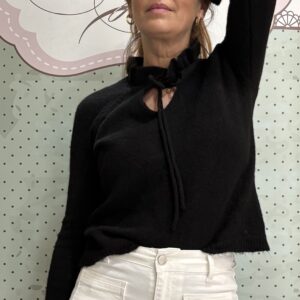 Jersey cuello volante con lazada negro