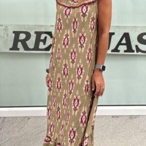 Vestido estampado cuello engomado verde y burdeos