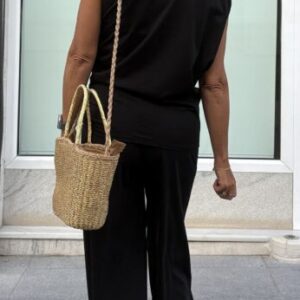Camiseta asimétrica negra