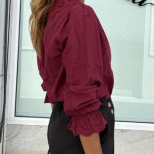 Camisa bordada cuello tira bordada burdeos