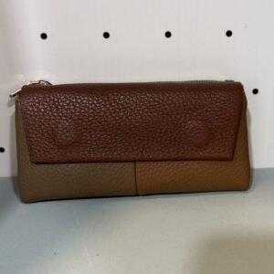 Cartera marrón y camel