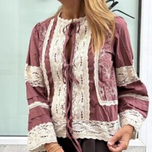 Chaqueta burdeos tira bordada beige